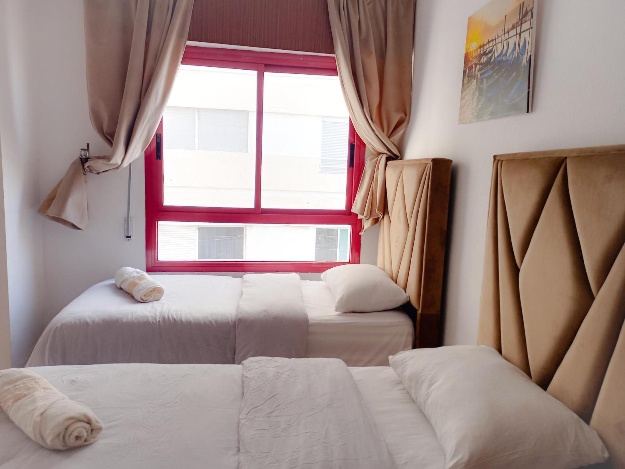 Amazing Appartement " Avec Climatisation " Au Centre Ville En Face Hilton & Gare Train De Tgv De Tanger 2N Tanca Dış mekan fotoğraf