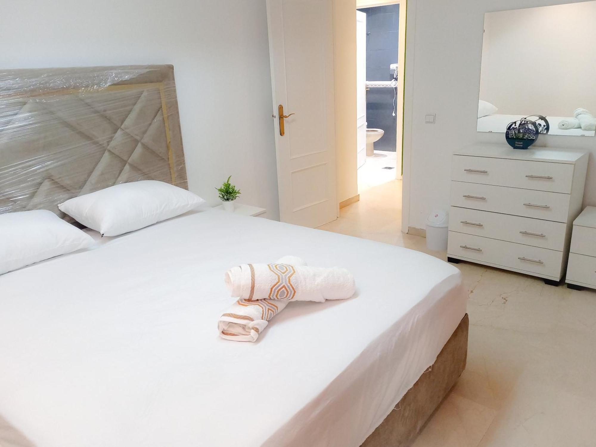 Amazing Appartement " Avec Climatisation " Au Centre Ville En Face Hilton & Gare Train De Tgv De Tanger 2N Tanca Dış mekan fotoğraf