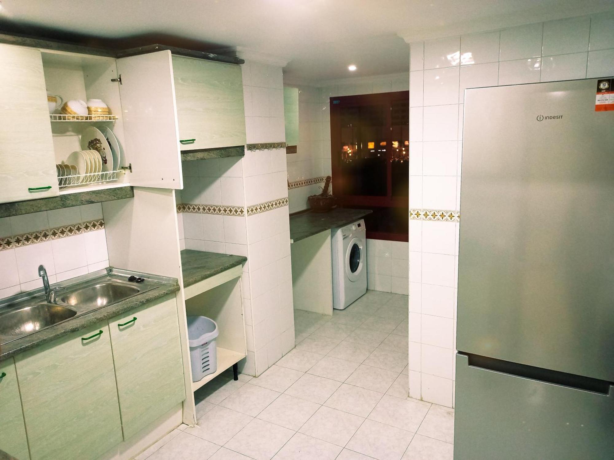 Amazing Appartement " Avec Climatisation " Au Centre Ville En Face Hilton & Gare Train De Tgv De Tanger 2N Tanca Dış mekan fotoğraf