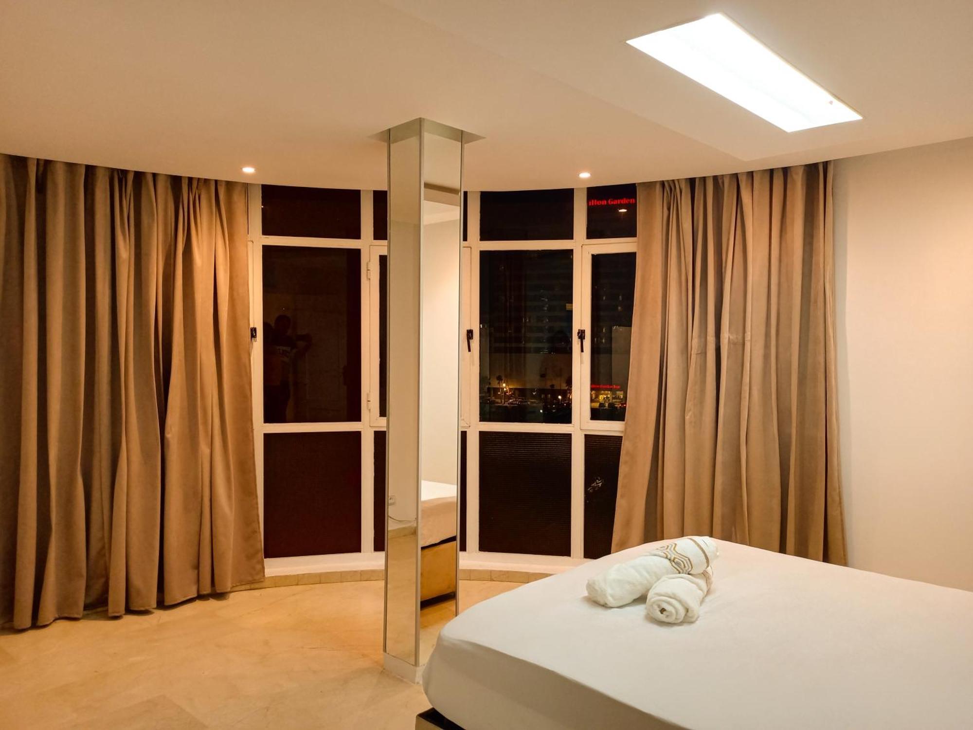 Amazing Appartement " Avec Climatisation " Au Centre Ville En Face Hilton & Gare Train De Tgv De Tanger 2N Tanca Dış mekan fotoğraf